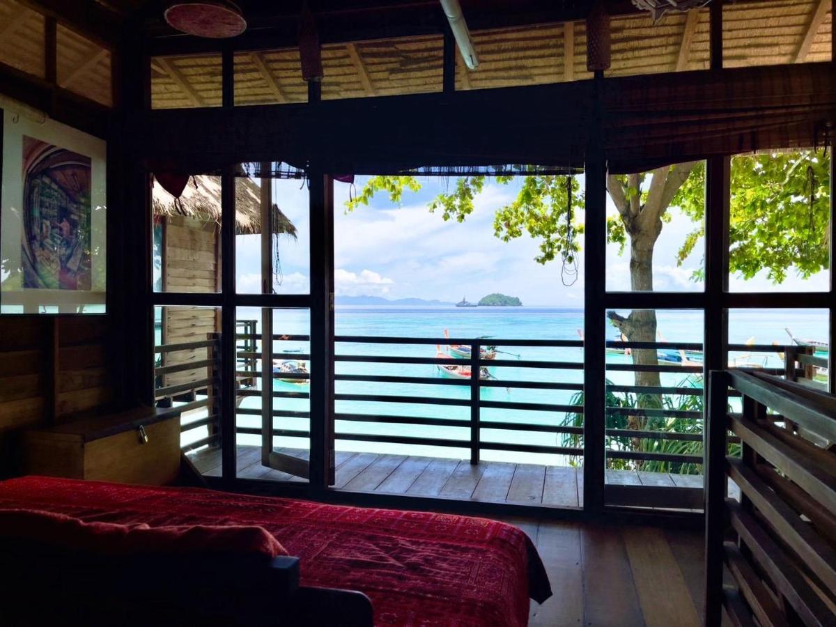 Castaway Resort Koh Lipe Exterior photo