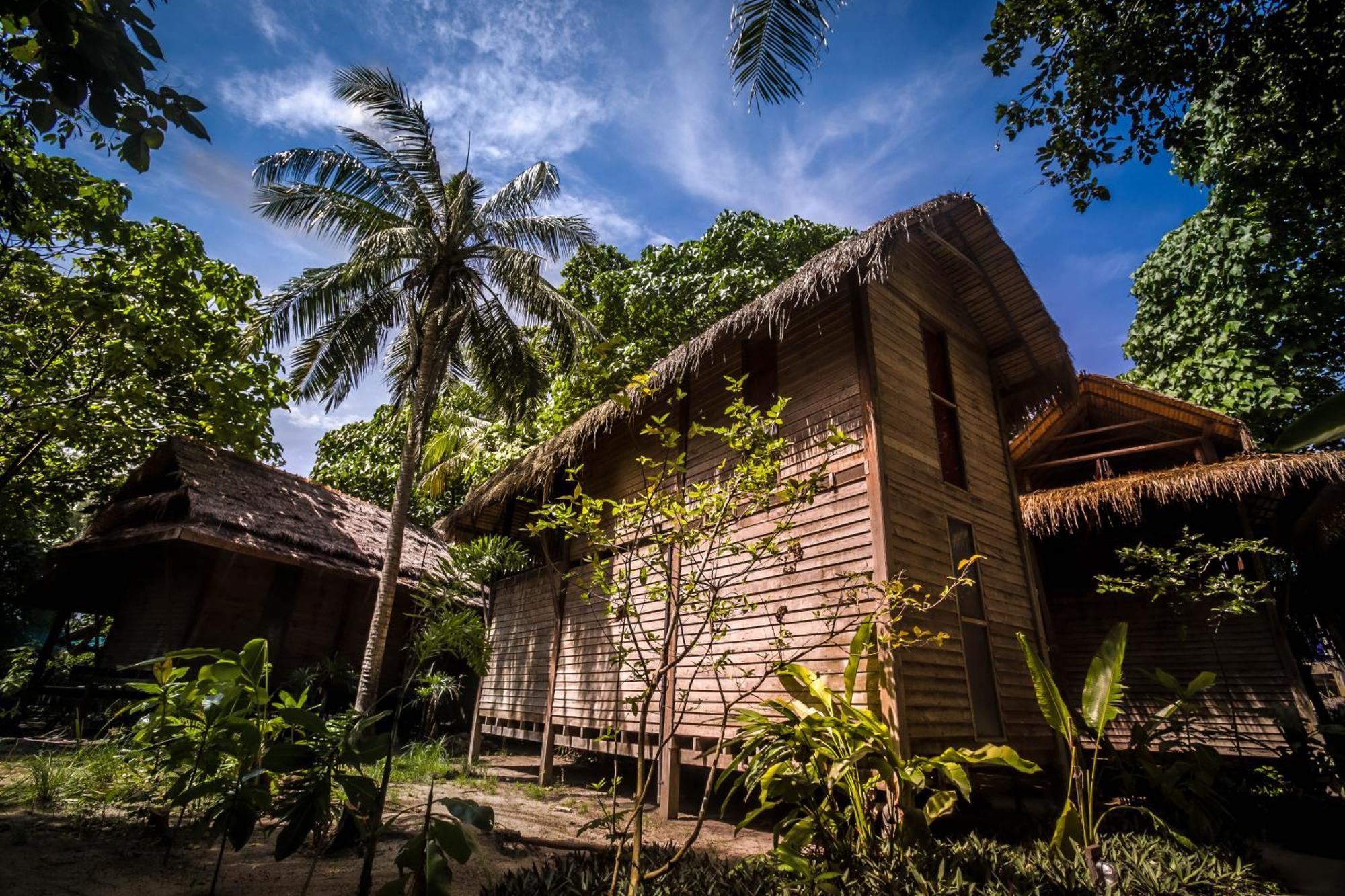 Castaway Resort Koh Lipe Room photo