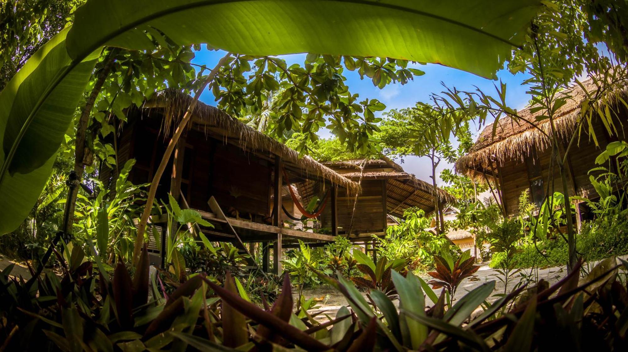 Castaway Resort Koh Lipe Room photo